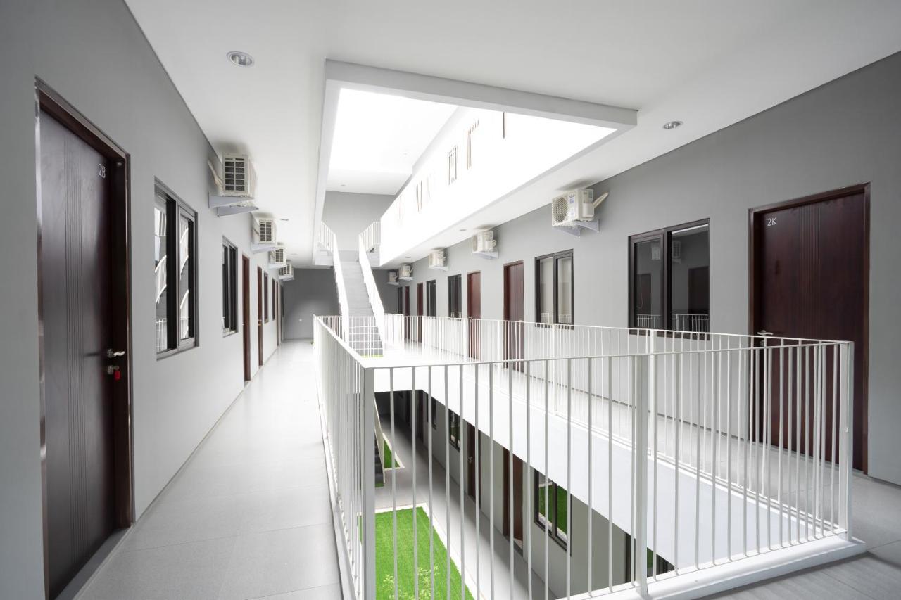 Reddoorz Plus Near Jiexpo Kemayoran Jakarta Extérieur photo
