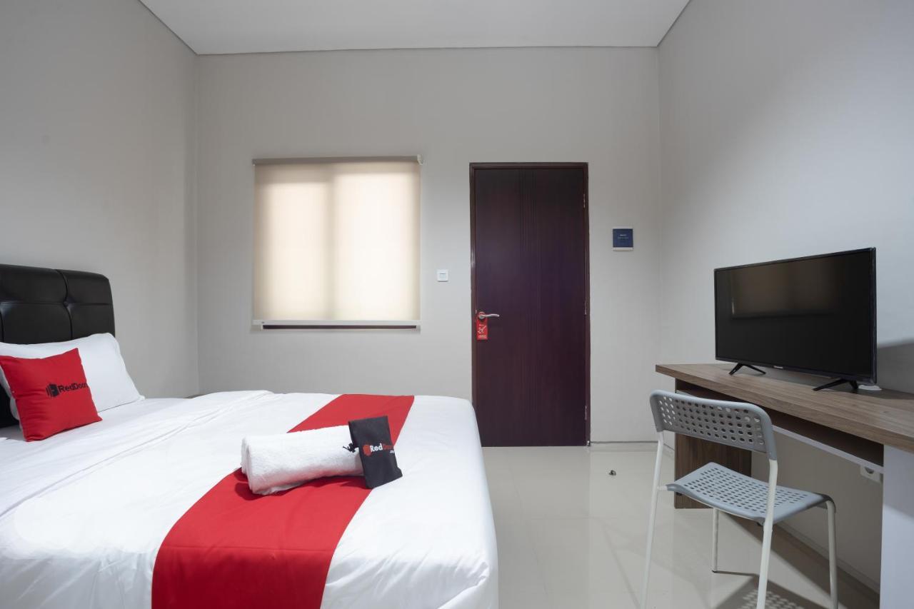Reddoorz Plus Near Jiexpo Kemayoran Jakarta Extérieur photo